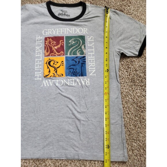 THE WIZARDING WORLD OF HARRY POTTER Alumni T-shirt Size Medium - Picture 6 of 6